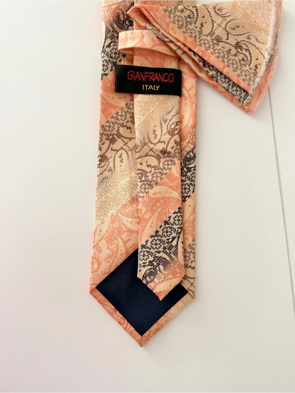 Gianfranco Men’s Paisley Necktie Peach Beige Black Pointed Tie